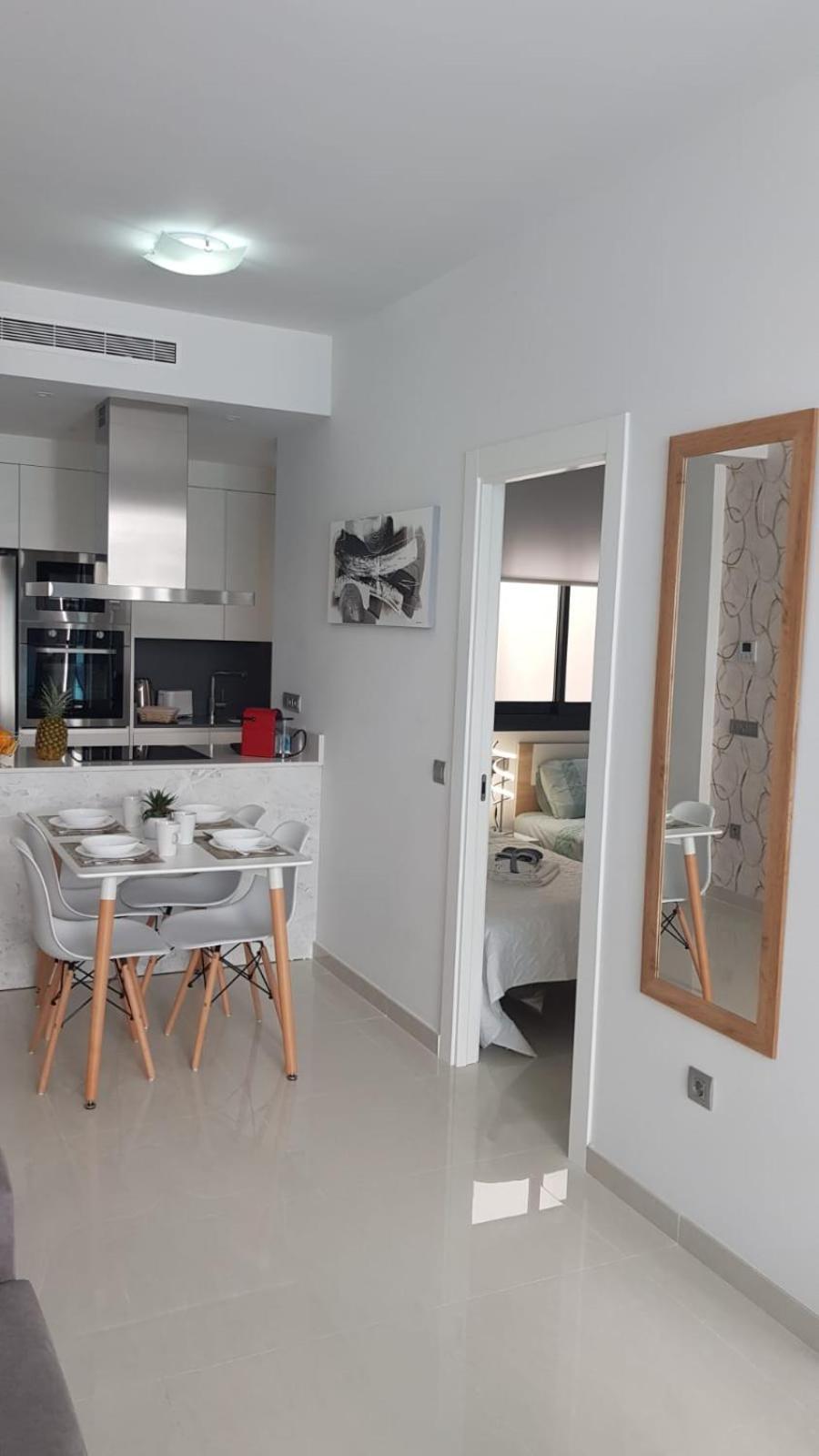 Brilliant Apartment Cibeles Торрев'єха Екстер'єр фото